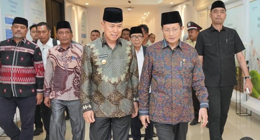 GUBERNUR BERHARAP